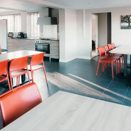 Groepsvilla | 24 Personen *