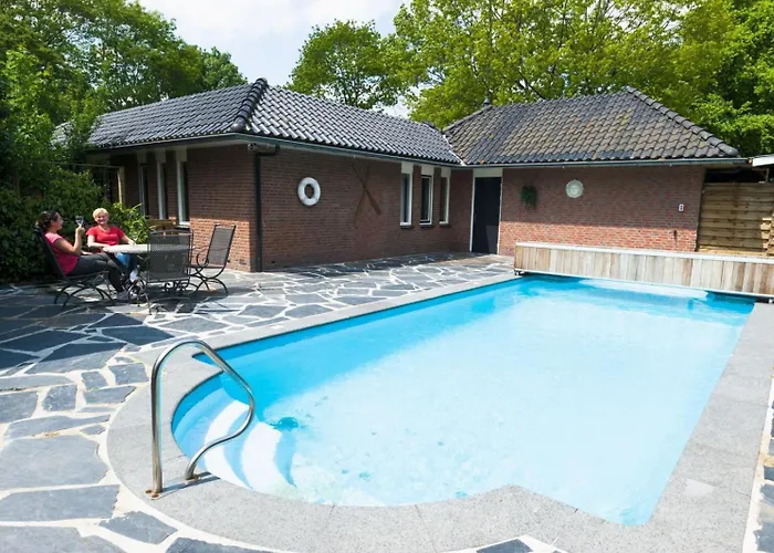 Groepsvilla | 24 Personen Villa *